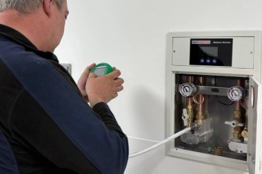 Medizinische Gasanlage: Ventil- und Kontrollstation