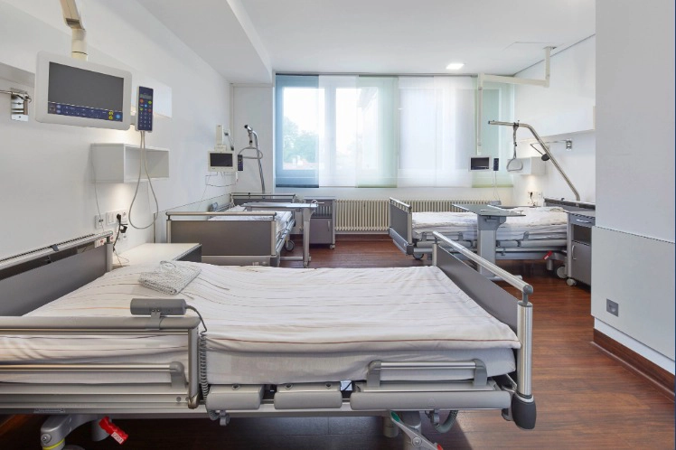 Medienversorgungseinheiten für Patientenzimmer und Station